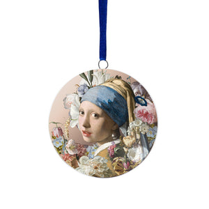 Christmas Ornament Girl with Pearl